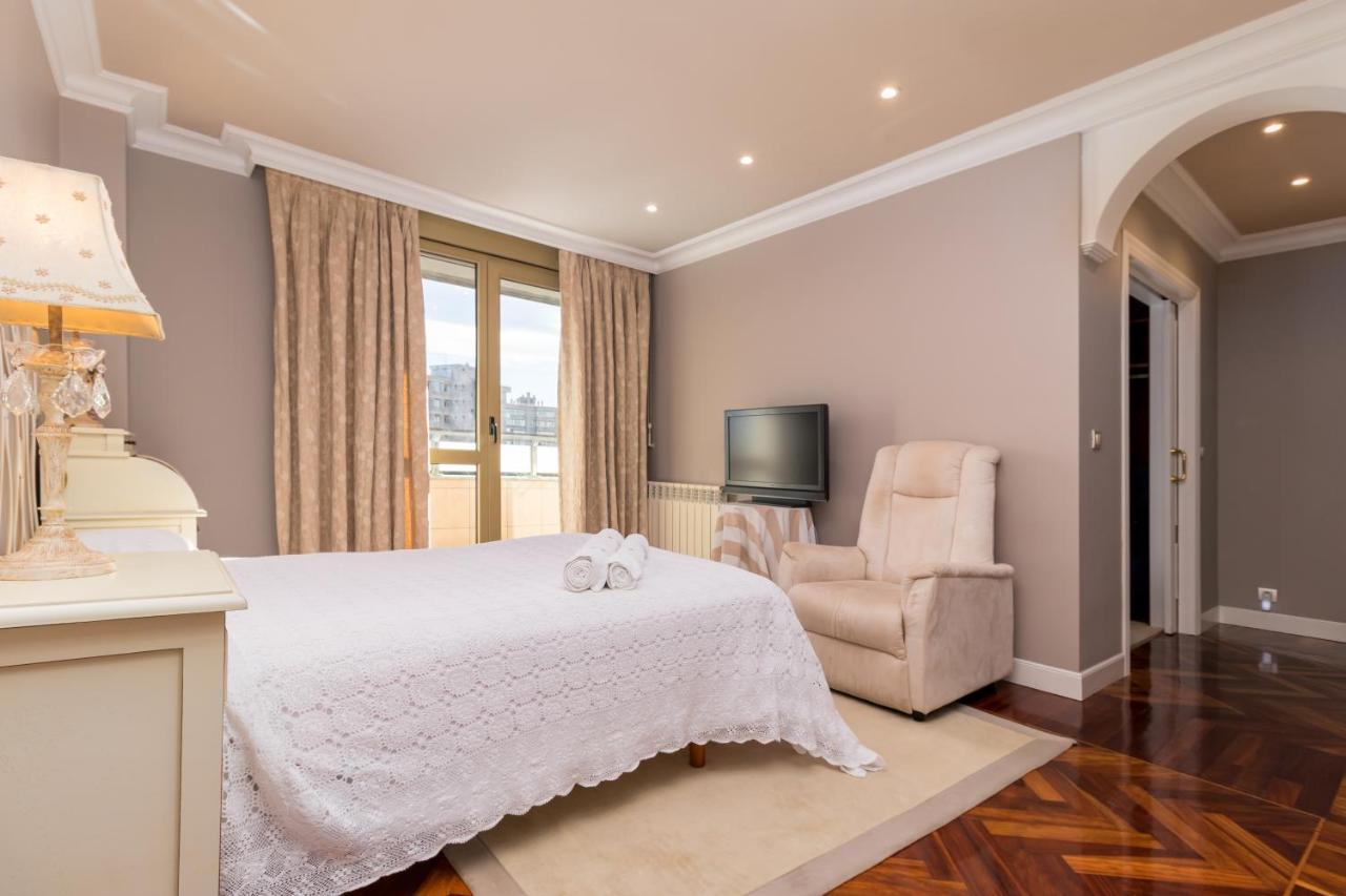 Apartamento Luminoso Cerca Playa Sardinero Con Parking Privado Santender Kültér fotó